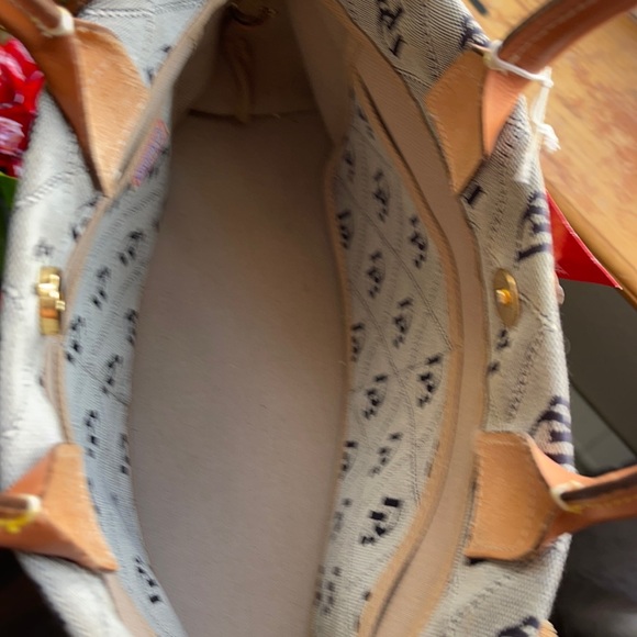 Dooney and Bourke anniversary edition - Picture 8 of 13